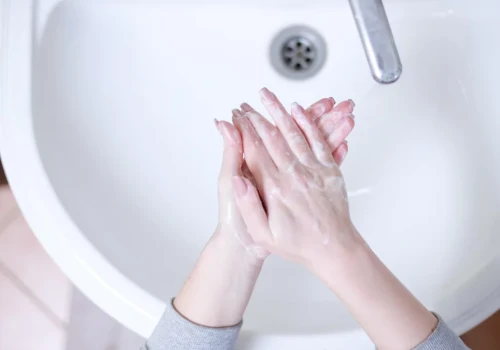 ⚠️ Bardo. Woda z kranu tylko po przegotowaniu. Sanepid wydał pilny komunikat