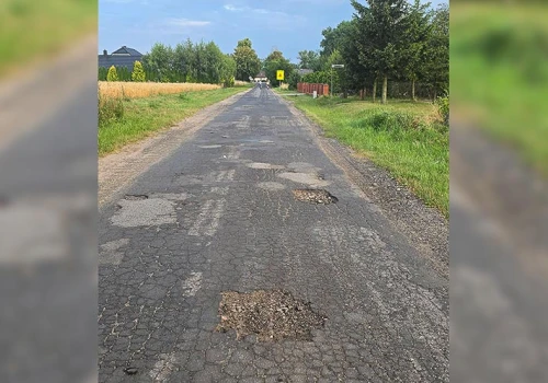 Droga w Zastawiu nadal w „opłakanym”stanie