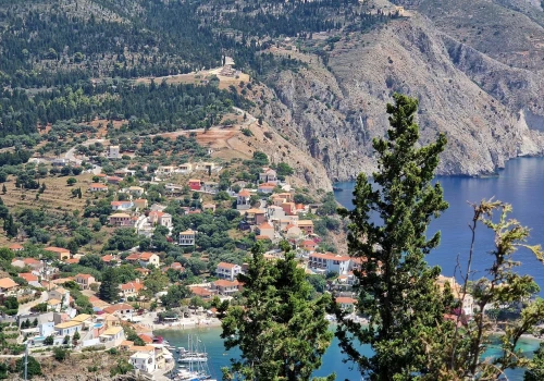 Wcale nie Santorini. Inne perełki skrywają widoki, których większość turystów nigdy nie zobaczy