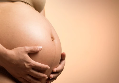 Pierwsza umowa na pokój narodzin już podpisana. NFZ zapowiada następne