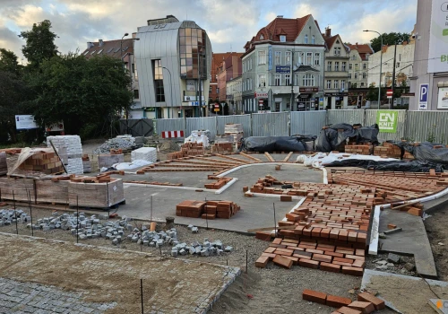 Coraz bliżej końca? Zobacz najnowsze postępy prac przed Wysoką Bramą
