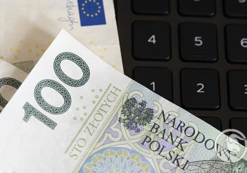O obniżkach stóp w Polsce można raczej zapomnieć. Najdroższa benzyna od 2022 r. może na to nie pozwolić