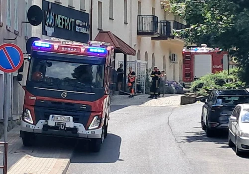 Zadziałała czujka czadu. Ewakuowano gości hotelu w Świeradowie-Zdroju