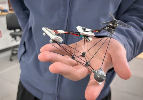 Dron znika na twoich oczach. Wystarczy, że zacznie wirować