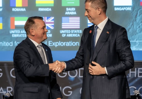Serbia w Artemis Accords. Kosmiczna gra na dwa fronty