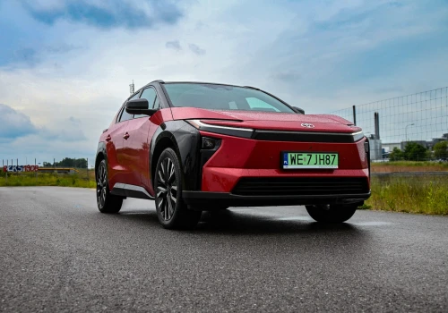 Test: Toyota BZ4X – poprawki przyniosły sukces