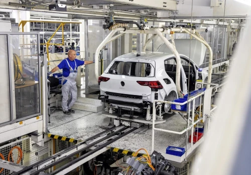 Nie 120, a już nawet 140 tys. miejsc pracy zagrożonych w Volkswagenie? Rada zakładowa bije na alarm