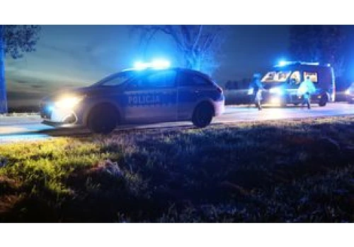 Wypadek na DK 40 w Pyskowicach. Jedną osobę przewieziono do szpitala po zderzeniu dostawczaka z osobówką. Są utrudnienia w ruchu.