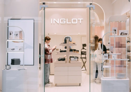 Inglot wstrzymał dostawy do Hiszpanii. Trwa spór z wieloletnim dystrybutorem
