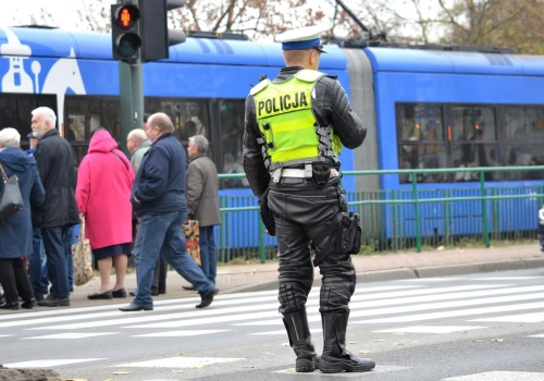 Groźny wypadek na Ruczaju. Tramwaj zderzył się z samochodem