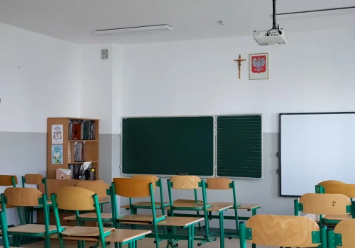 Samorządowcy krytykują e-dziennik. Koszty dla szkół i niejasne zasady