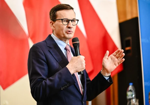 Mateusz Morawiecki odejdzie z PiS?! Polacy już wiedzą. Sondaż pokazuje to, jak na dł…