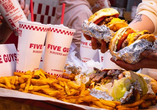 Five Guys wchodzi do Pekinu. Amerykański fast food szuka swego miejsca w Chinach
