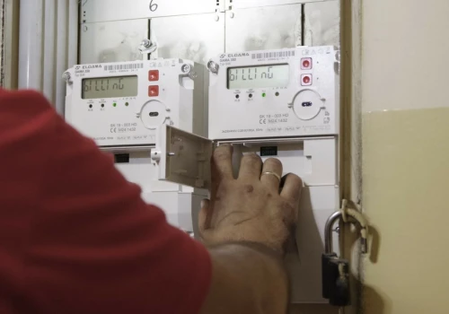 Nowe liczniki energii pojawiają się w Warszawie. Mieszkańcy zyskają nowe możliwości