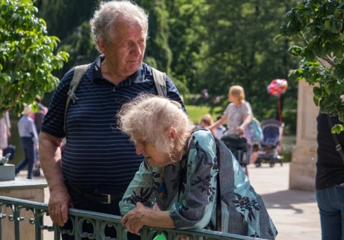 Bon Senioralny 2026 wchodzi w życie. Wielki test dla gmin i gigantyczna kasa