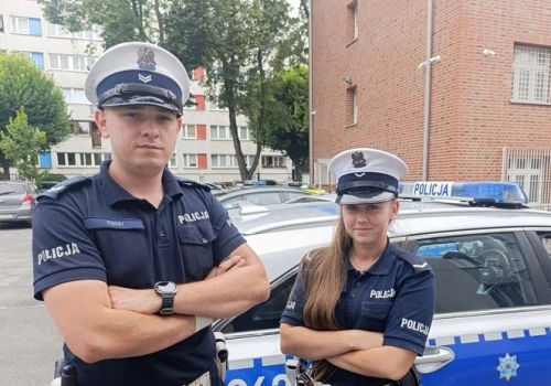 Mijały go setki aut. Nieprzytomnego kierowcę znaleziono dopiero po kilku godzinach