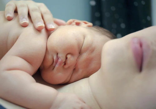 Noworodki nienawidzą ciszy. Pokochają za to biały szum
