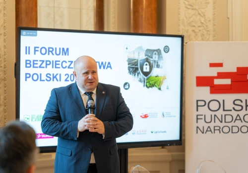 O bezpieczeństwie Polski na UW