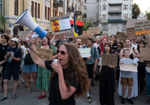 Dziesiątki tysięcy Ukraińców wyszło na ulice
