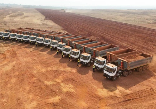 350 ciężarówek Renault wozi po 130 ton boksytu. Każda pokonuje 190 tys. km rocznie