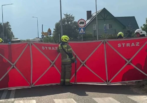 Wypadek motocyklisty w Turku. Do rannego wysłano karetkę z Uniejowa
