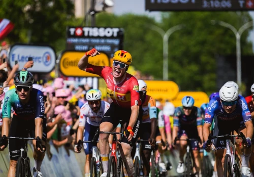 Tour de France 2026: Zwycięzca 11. etapu przedłuża kontrakt z Uno-X Mobility