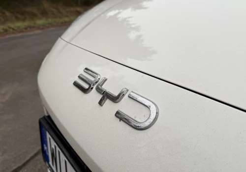 BYD idzie po Toyotę. 5 lat brzmi jak wyrok