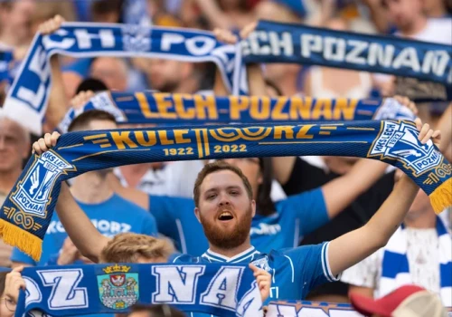 Kibice Lecha zbierają na jadłodajnię dla ubogich