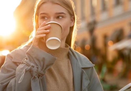 Droga kawa to mit? Polaków nie stać na jej zakup