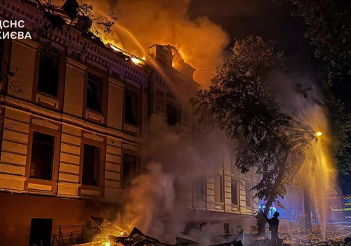 Rosjanie uderzyli w Kijów. Potężne straty, płonie kilka dzielnic