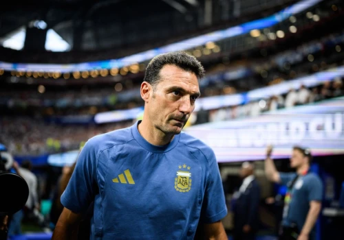 Selekcjonerem został z przypadku. Diego Maradona okrutnie z niego kpił