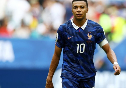 Francja przegrywała do przerwy 0:4. Wymowna reakcja Mbappe