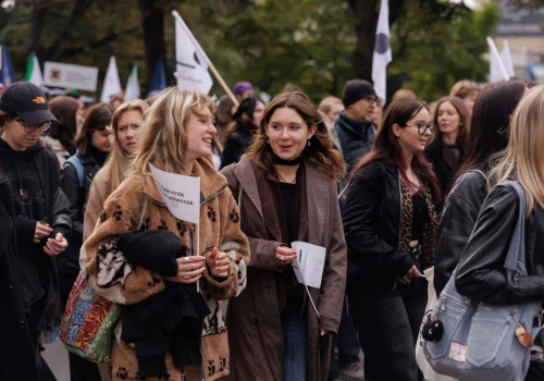 Studenci bez tanich obiadów? Rektorzy alarmują i apelują o państwowy program wsparcia