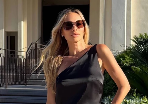 Izabela Janachowska w zmysłowej slip dress. Tylko spójrzcie na plecy