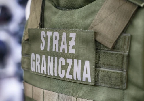 Pracowali przy zbiorze owoców. Sąd wymierzył 15 tys. zł kary