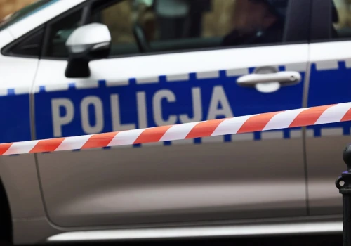 Zderzenie i dachowanie na S8. Dwoje dzieci w szpitalu