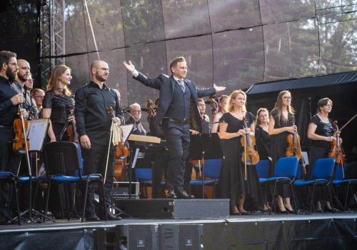 Urodziny Wojciecha Kilara 2026 w Katowicach: potańcówka, koncert i pokaz filmu