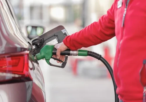 Diesel może kosztować 8 zł za litr. Geopolityka napędza podwyżki na stacjach