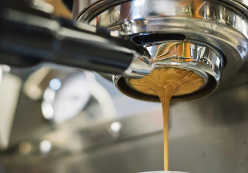 Cała branża espresso przywiązała się do jednej liczby. Fizycy sprawdzili jej sens