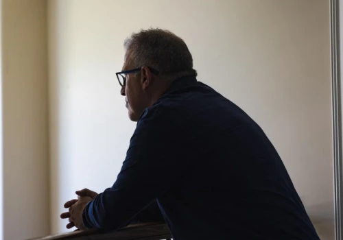 Mam 56 lat i dość ignorowania ze strony pracodawców. Oto strategia, która pomogła mi iść dalej