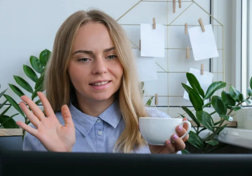Jak ustawić własne tło podczas rozmowy na Microsoft Teams?