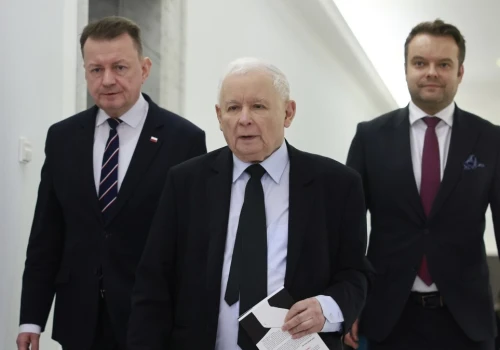 Wrze w PiS, pilny apel Kaczyńskiego. 