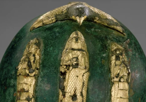 Archeolodzy badają unikalny brązowy hełm z Iranu sprzed 3500 lat