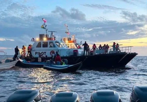 Wywrócił się prom u wybrzeży Gujany. Na pokładzie dziesiątki osób