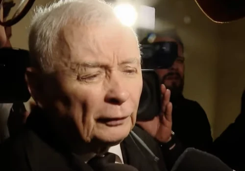 Była 16:51, gdy Kaczyński zagrzmiał w sieci. Prezes zbeształ polityków PiS! „Wróg zaciera ręce”