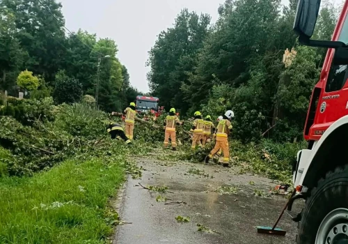 Silne burze nad Polską. Ponad półtora tysiąca interwencji strażaków