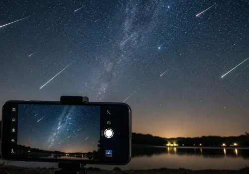 Jak i kiedy fotografować Perseidy 2026? Zrobisz to nawet telefonem
