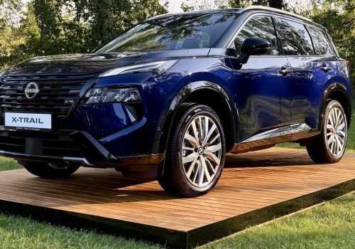 Nowy Nissan X-Trail pali 5,7 l/100 km. Jednocześnie podrożał i utrzymał cenę