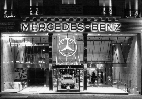 Gwiazda Mercedesa kończy 100 lat. Jak znak towarowy z 1926 roku podbił świat i wykroczył poza motoryzację