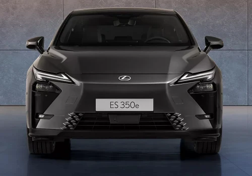 To mocne uderzenie z Japonii w niemiecką trójkę. Nowy Lexus ES to zupełnie inna historia niż poprzednik